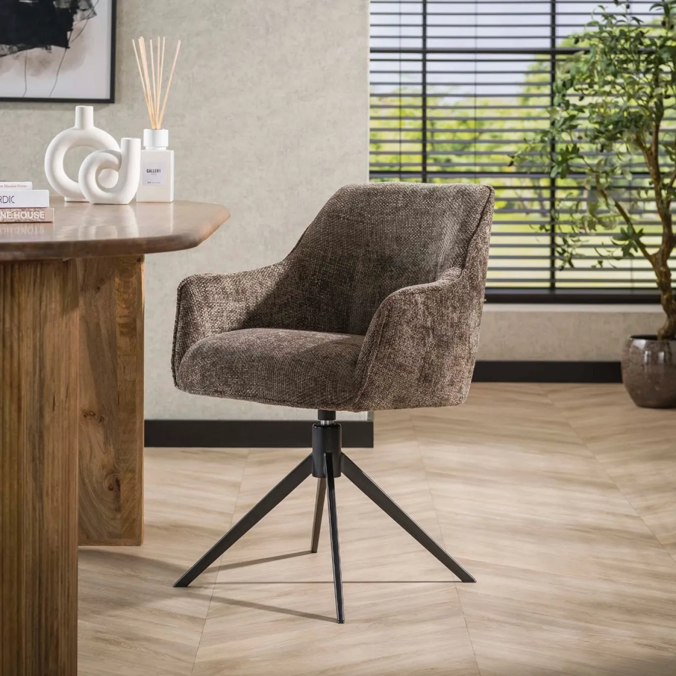 Armstoel Pull Draaibaar Rich Taupe - Giga Meubel