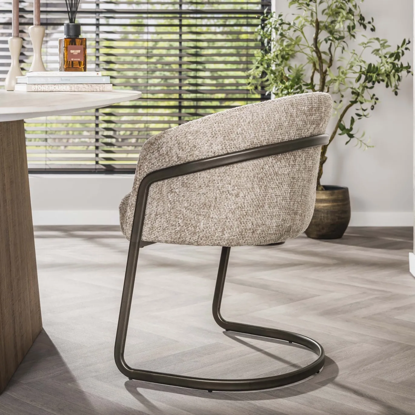 Armstoel Sway Hoven Zand - Giga Meubel