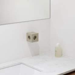 Avolt Stekkerdoos Square 2 - USB-C Nomad Sand