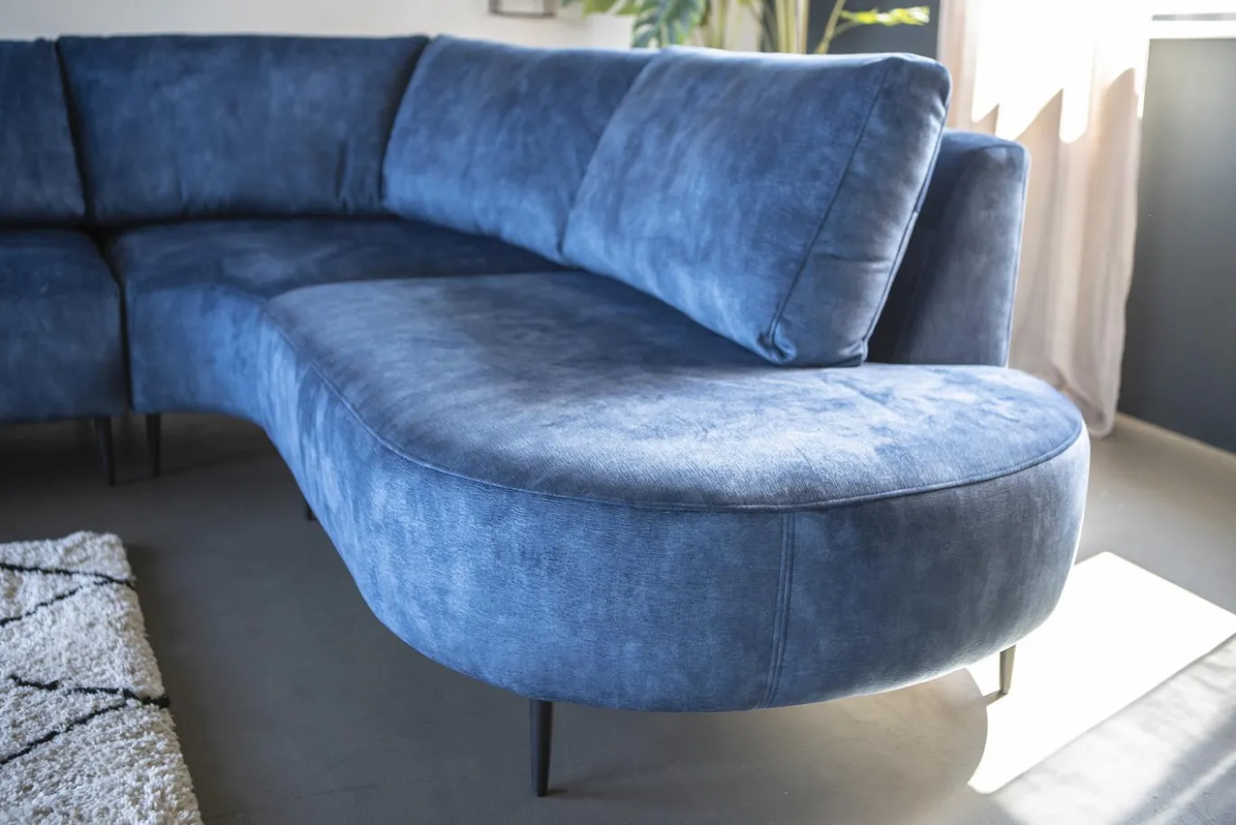 Bank Danique Thalys Blauw