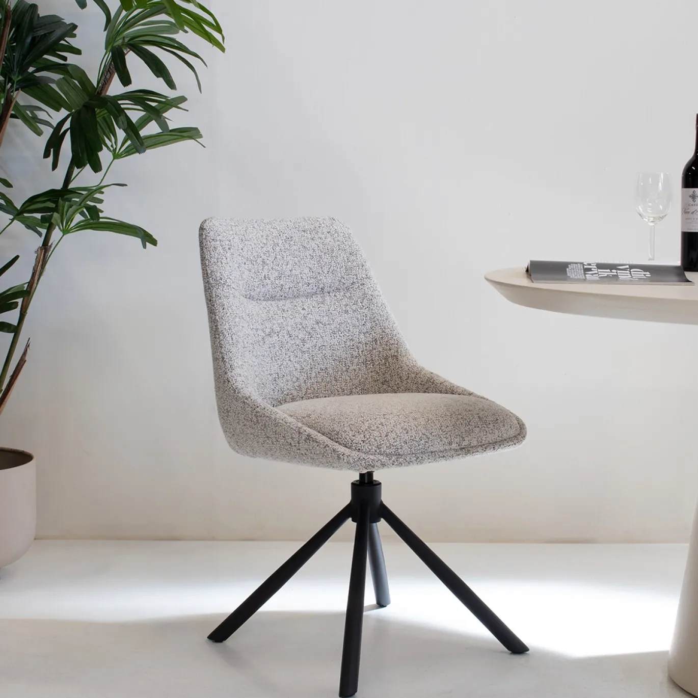 DÉJA Eetkamerstoel Malou Beige/Zwart Draaibaar