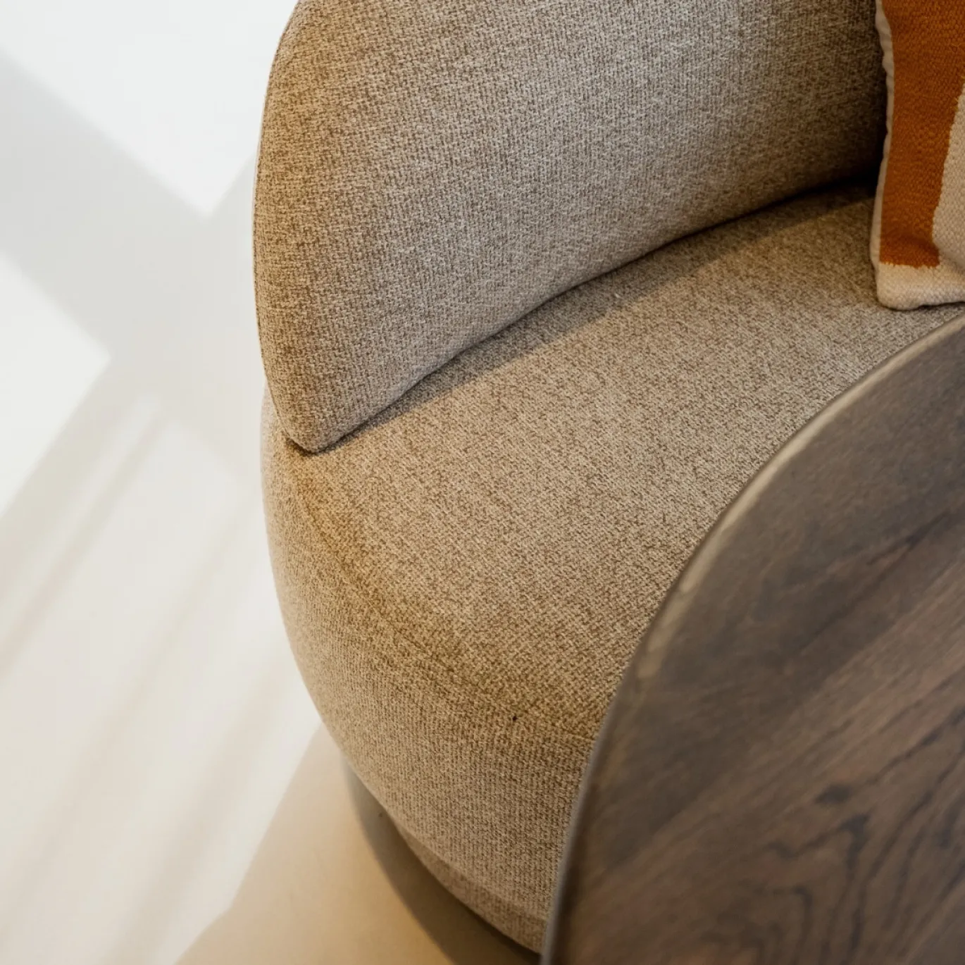 DÉJA Eettafel Dia Romny Rond Eikenhout Deer Brown 130cm
