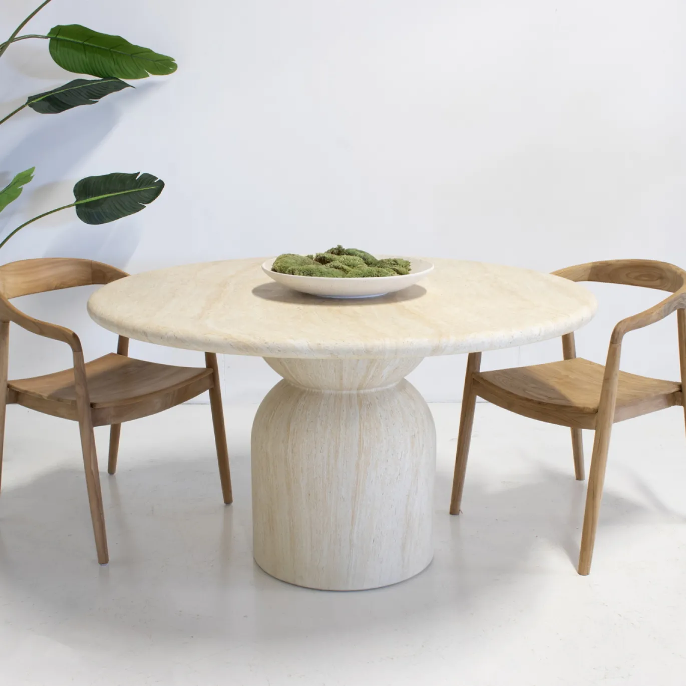 DÉJA Eettafel Djurö Travertin Rond 130cm