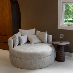 DÉJA Loveseat Miles Beige Chenille Rond