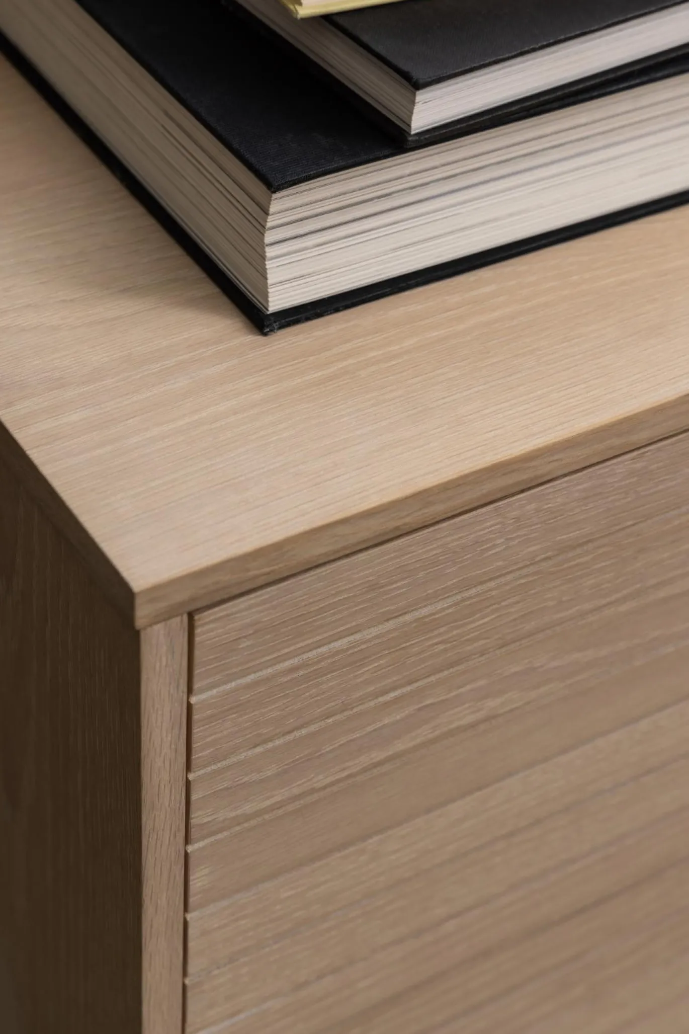 Dressoir Klevik Eikenfineer Wit 135cm - Giga Living