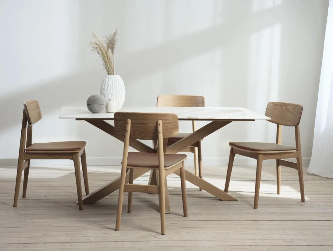 Eetkamerstoel Livo Tan Pu Naturel Eiken - Giga Living