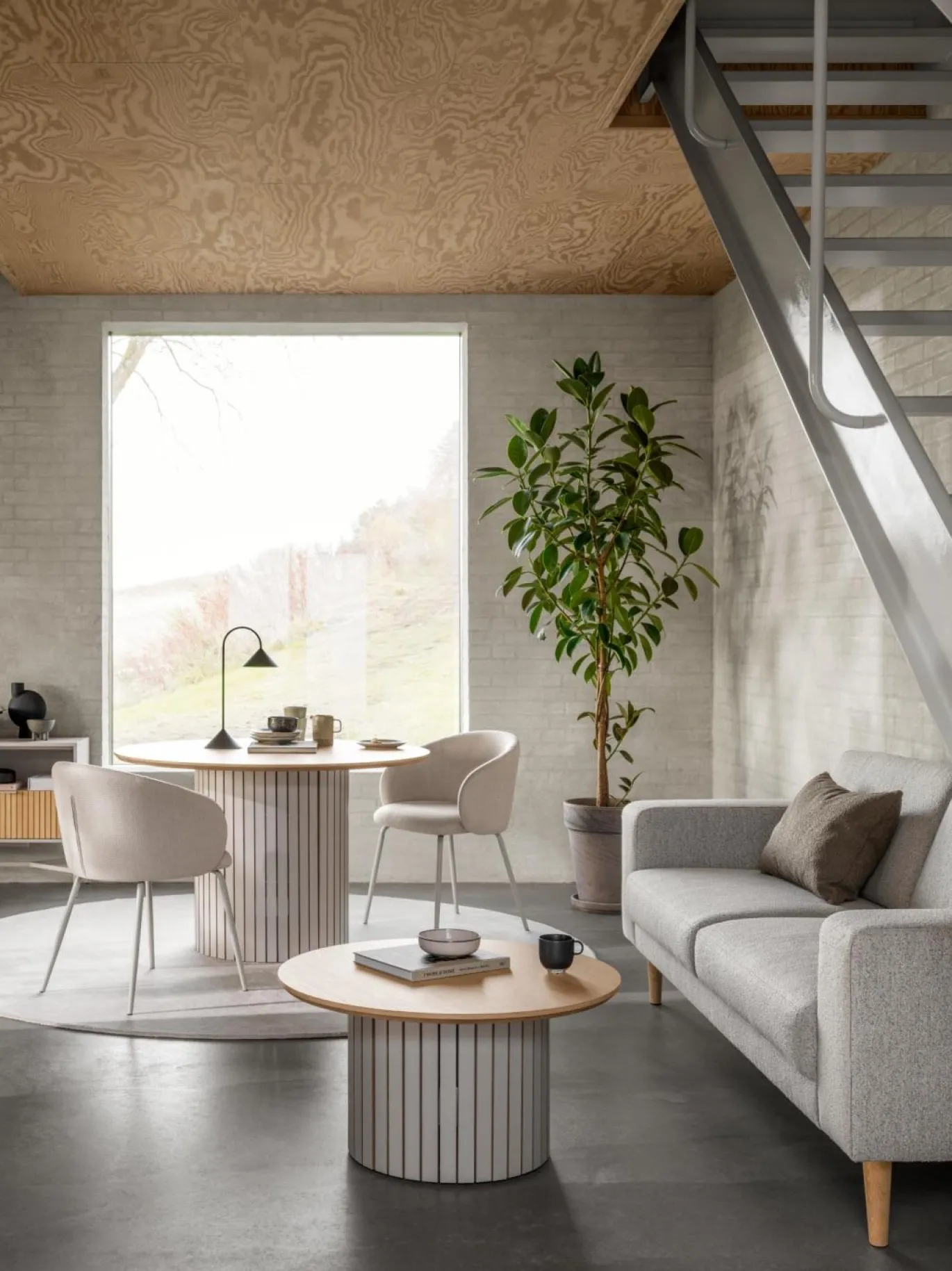Eetkamerstoel Skive Met Armleuning Beige Basel - Giga Living