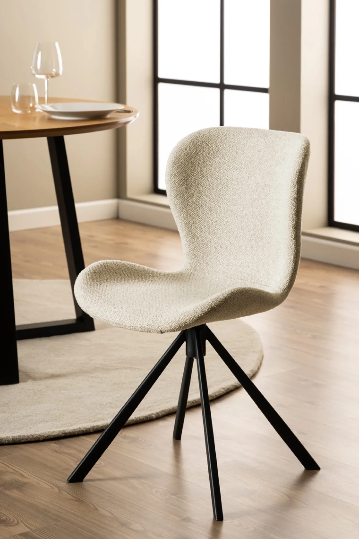 Eetkamerstoel Zaria Beige Draaibaar - Giga Living