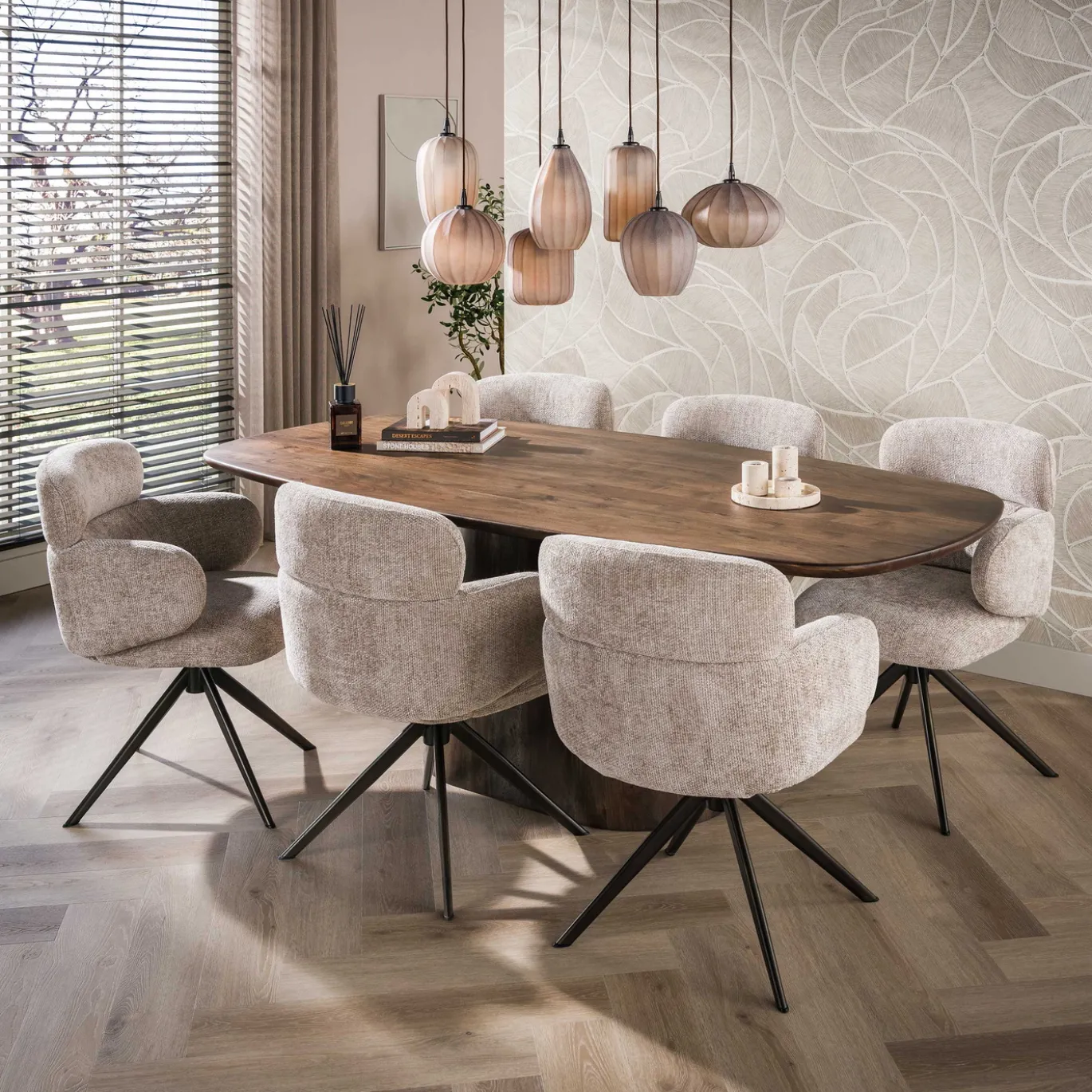 Eettafel Central Deens Ovaal Acaciahout Bruin 215cm - Giga Meubel