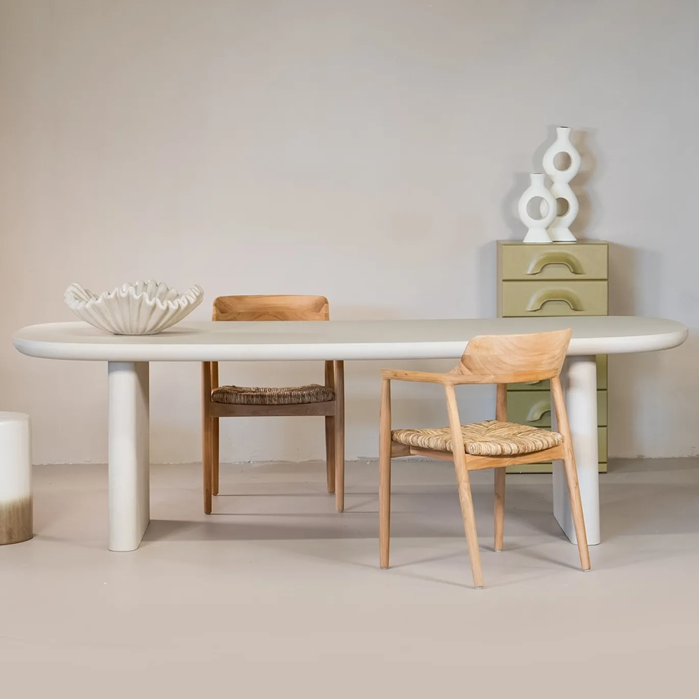 Eettafel Maya Deens Ovaal Beige 300cm - Giga Meubel