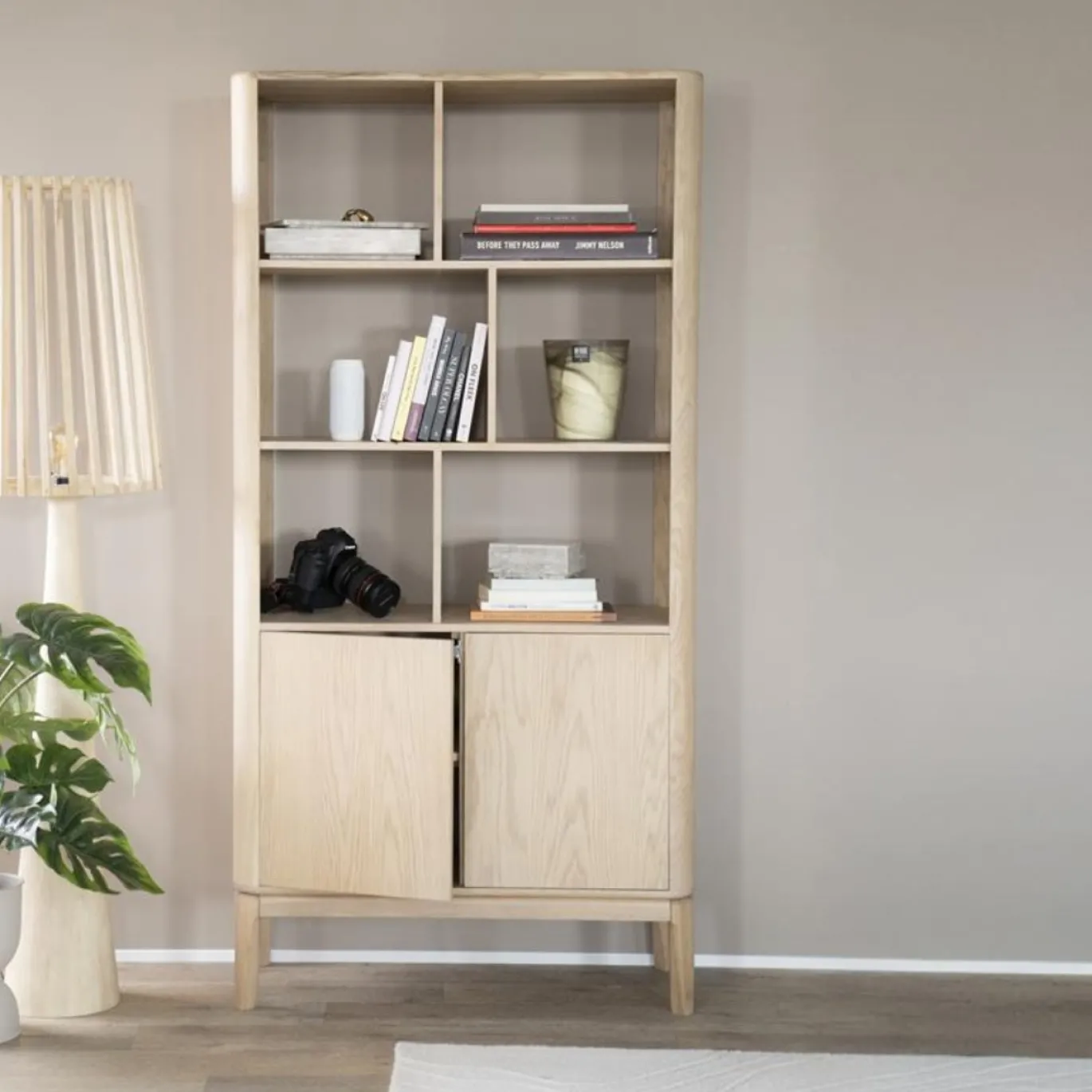 Eleonora Boekenkast Harvey Bruin