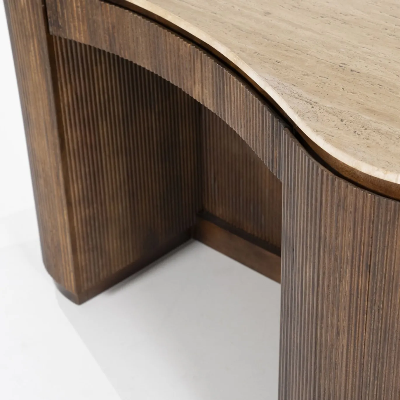 Eleonora Bureau Mari Bruin