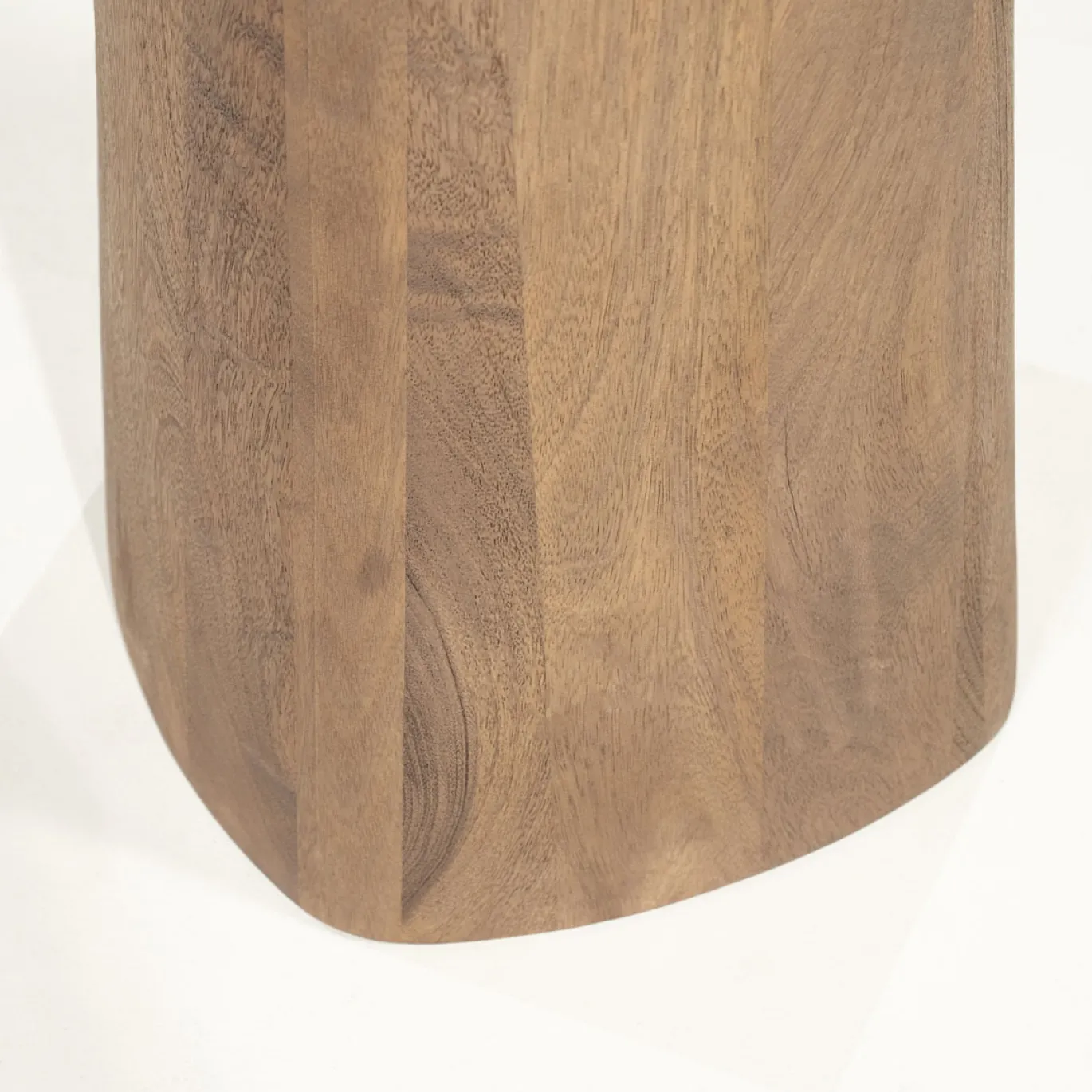 Eleonora Countertafel Aron Lichtbruin