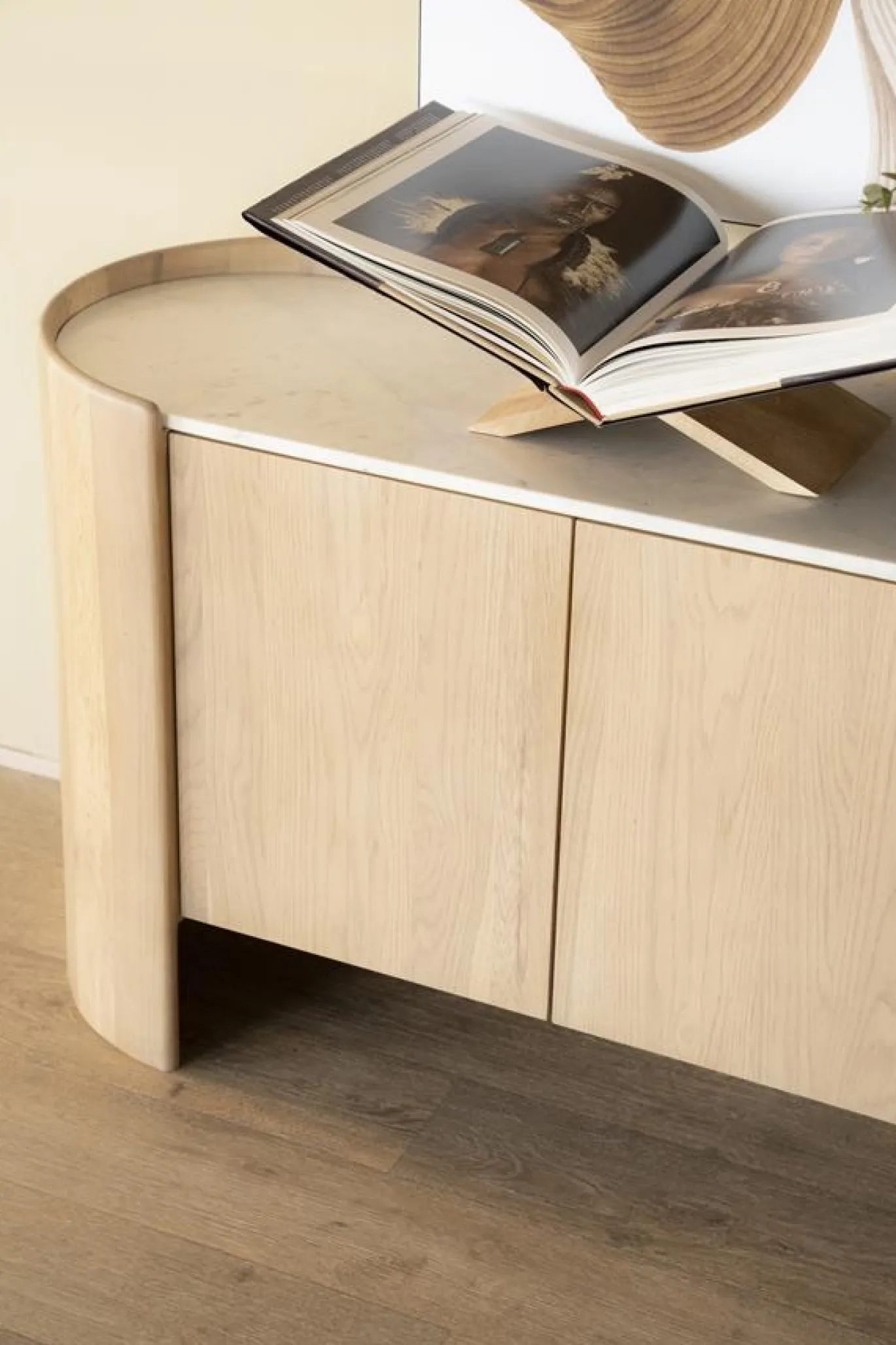 Eleonora Dressoir Don Marmer/Naturel 165cm