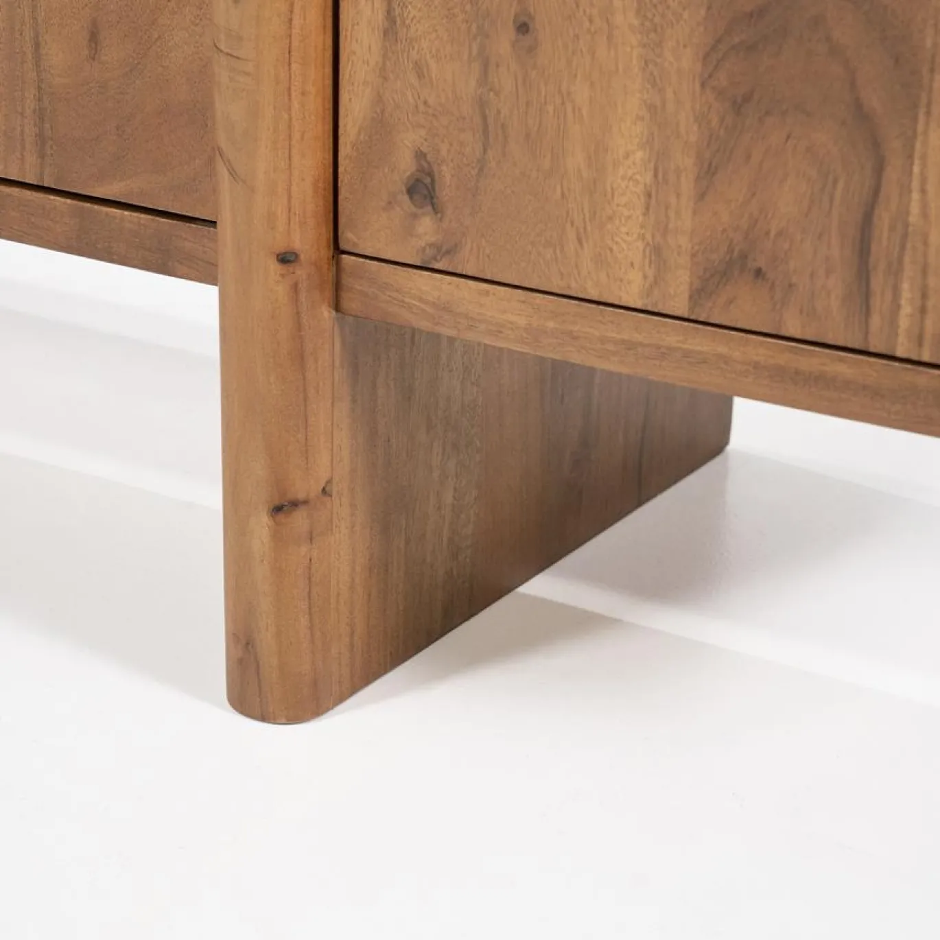 Eleonora Dressoir Julian 4-Deurs Acaciahout Naturel