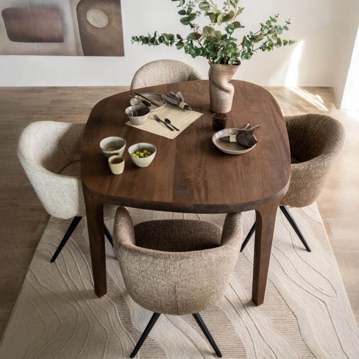 Eleonora Eettafel Taylor 140x120cm