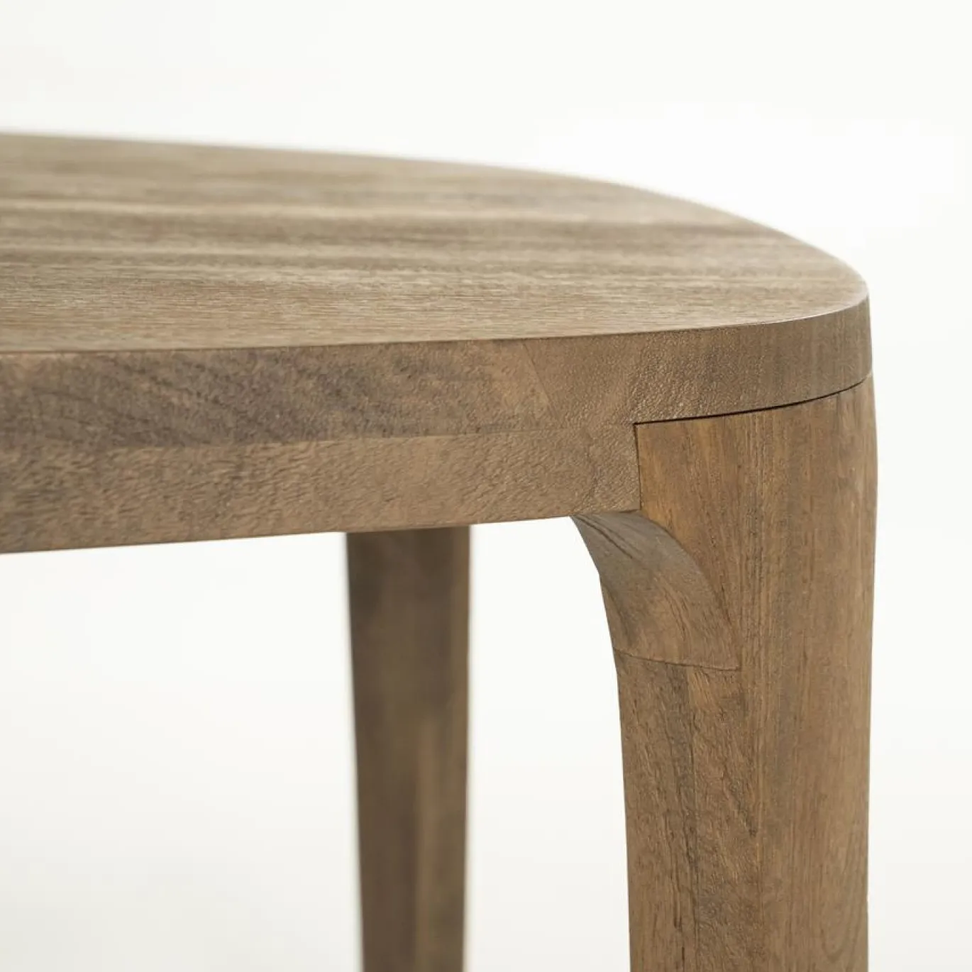 Eleonora Eettafel Taylor 140x120cm