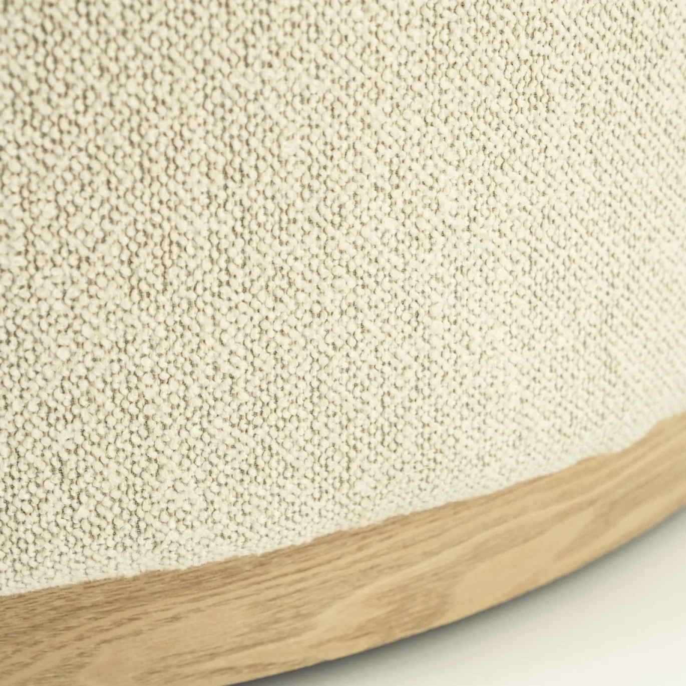 Eleonora Poef Avah Beige Mantz Large