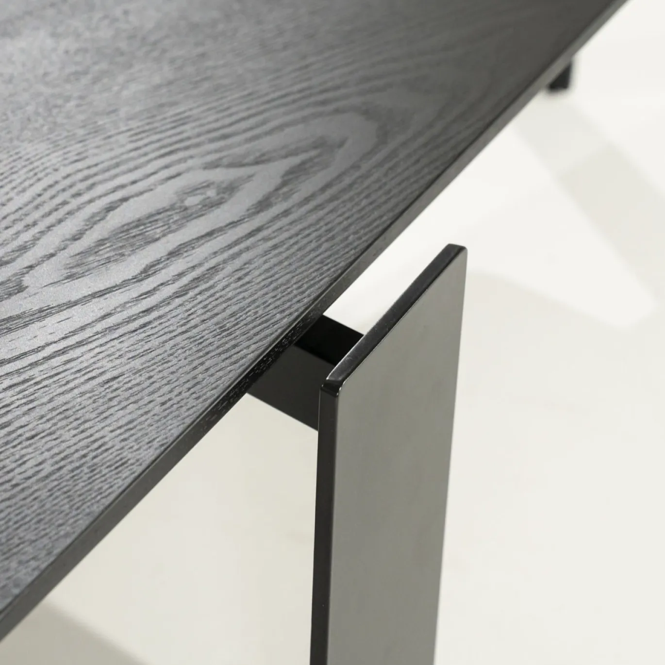 Eleonora Salontafel Robert Zwart