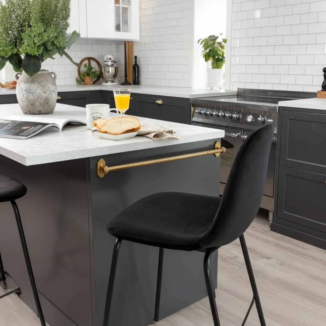 Fjôrd Barkruk Polar Velvet Zwart