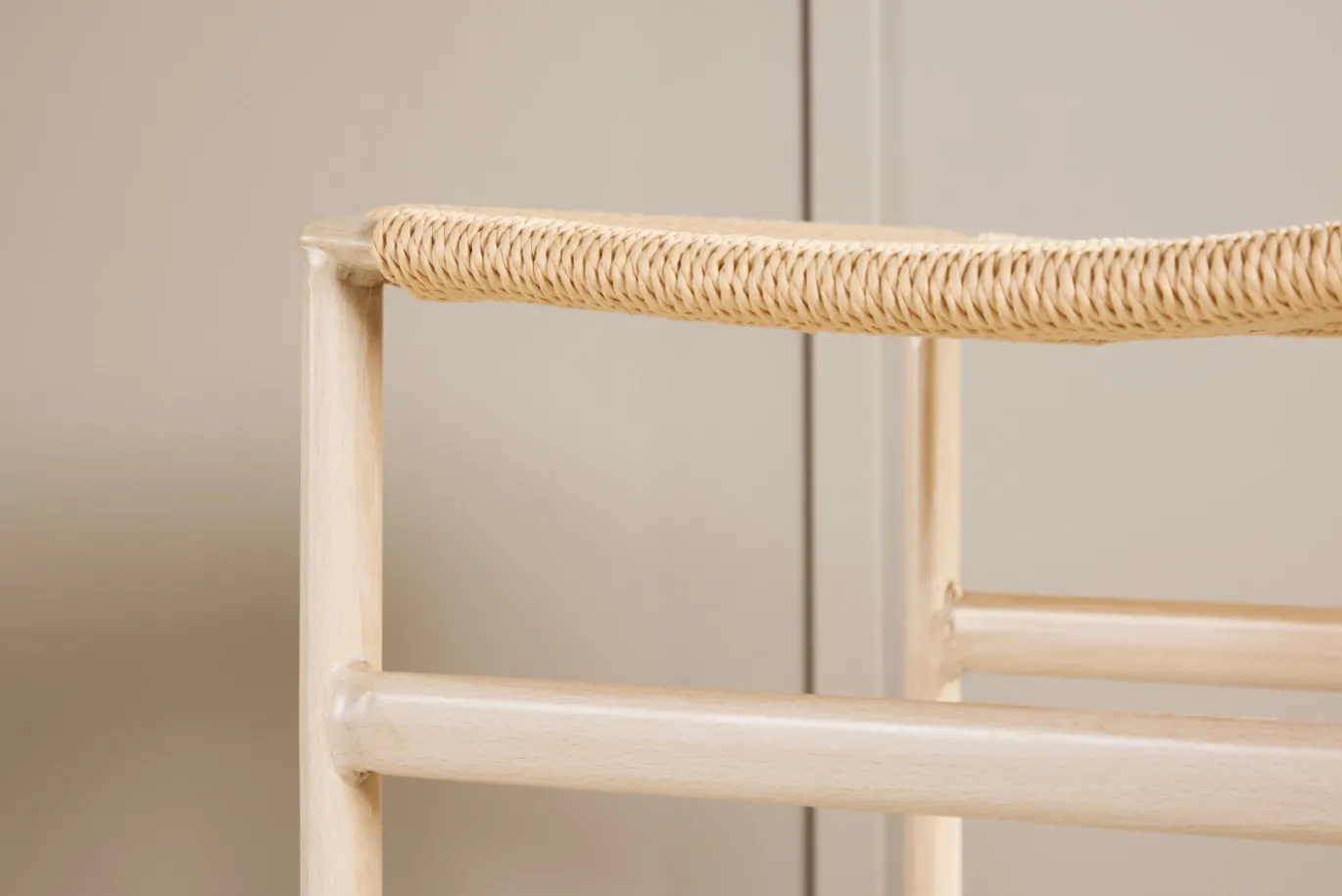 Fjôrd Barstoel Polly Beige