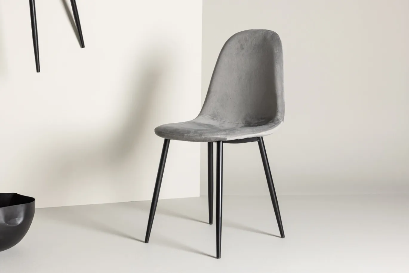 Fjôrd Eetkamerstoel Polar Grijs/Zwart Velvet