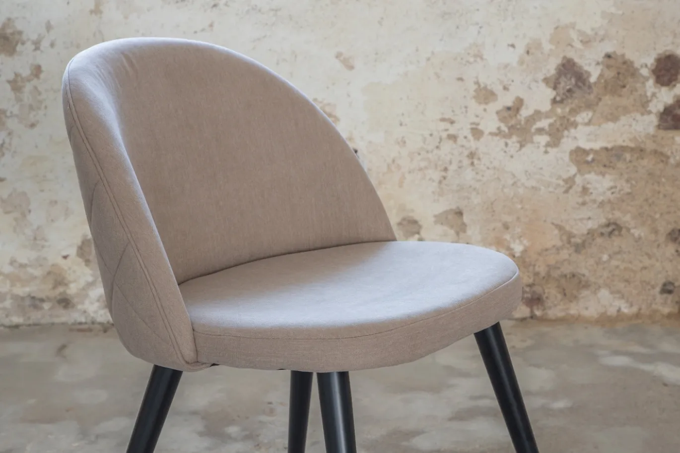 Fjôrd Eetkamerstoel Stitches Taupe Stof