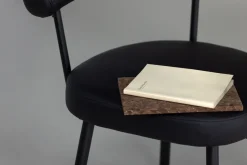 Fjôrd Eetkamerstoel Västerås x Josefin Lustig Mat Zwart / Zwart PU