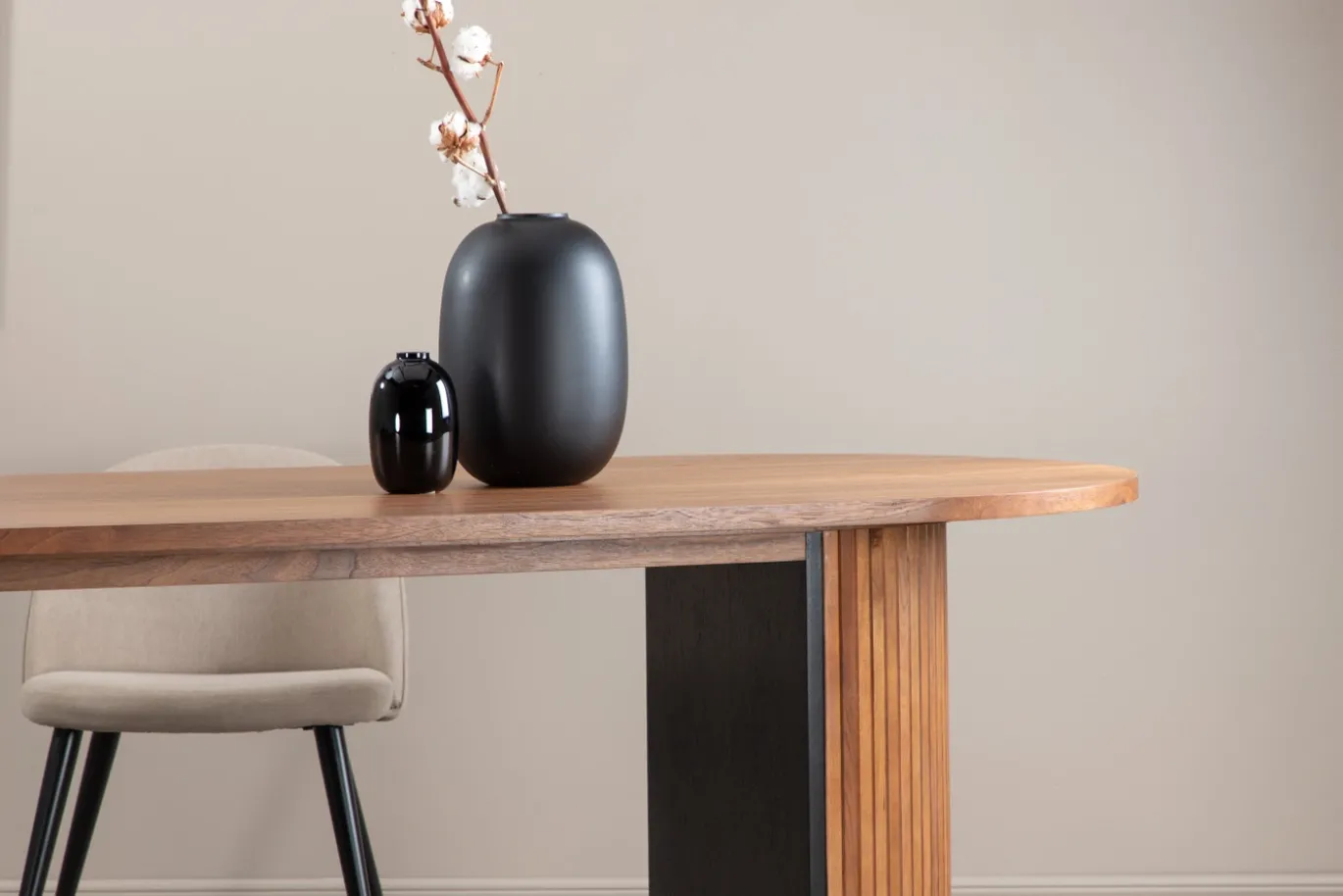 Fjôrd Eettafel Bianca Ovaal Bruin 200cm