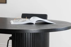 Fjôrd Eettafel Bianca Ovaal Zwart 200cm