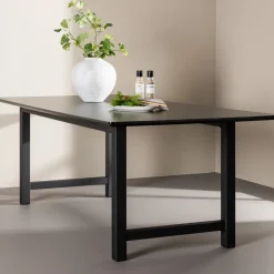 Fjôrd Eettafel Count Zwart 220cm
