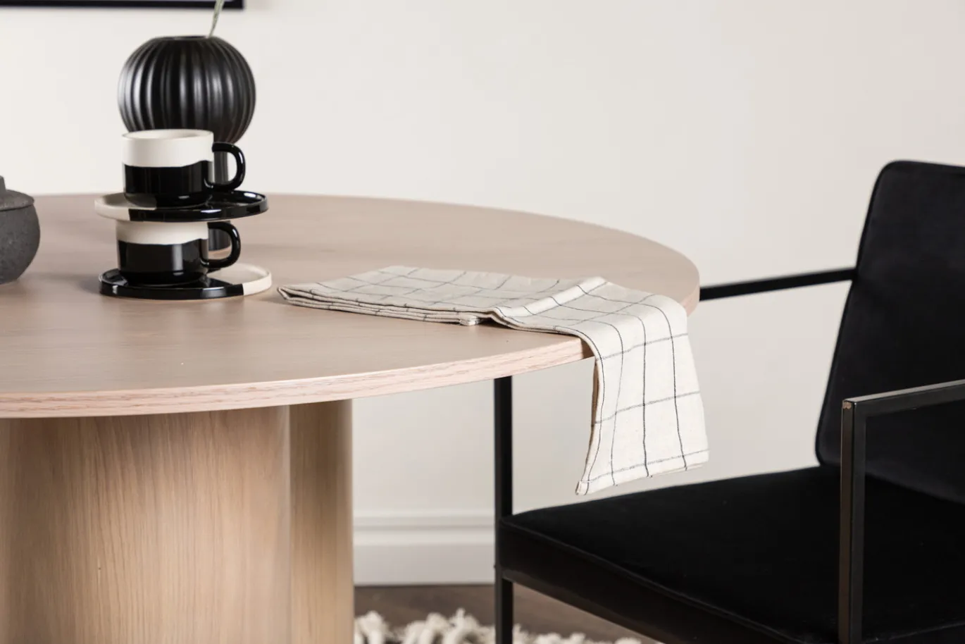 Fjôrd Eettafel Olivia Ø110cm Whitewash Fineer