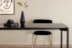 Fjôrd Eettafel Pelle Zwart