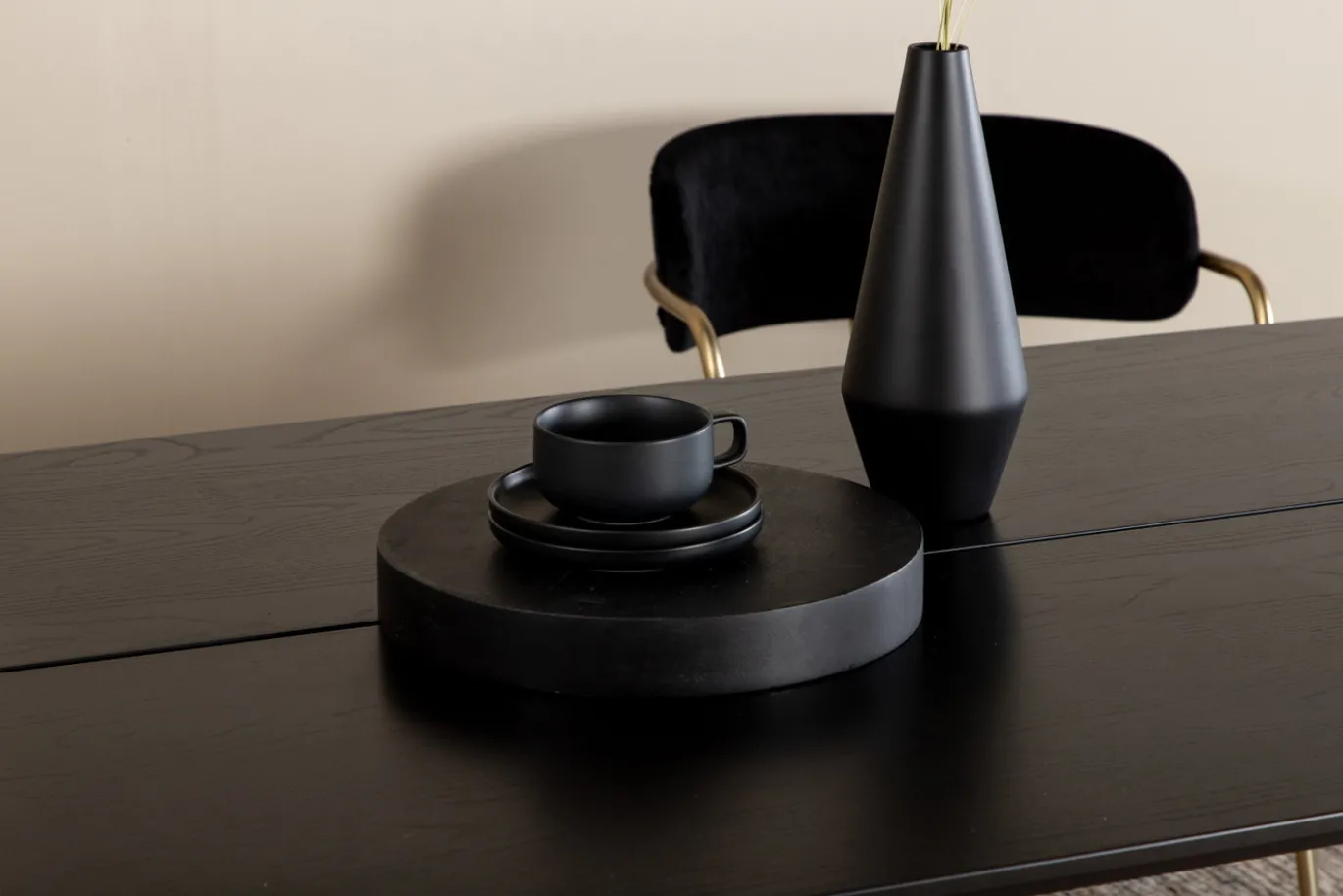 Fjôrd Eettafel Pelle Zwart