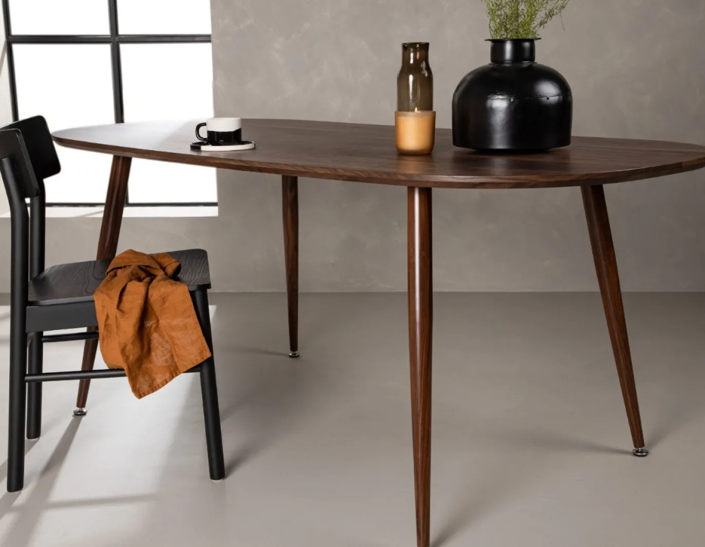 Fjôrd Eettafel Sanford Ovaal 180x90x75cm Donker Bruin Mdf