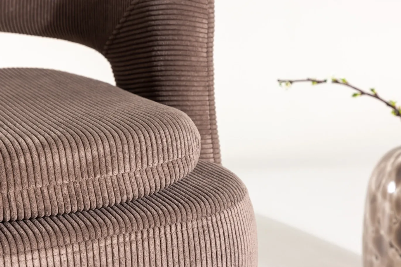 Fjôrd Fauteuil Laurel Bruin Manchester