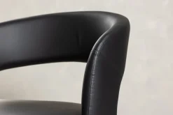Fjôrd Fauteuil Mundo Zwart Kunstleer