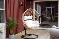 Fjôrd Hangstoel Viga Rond Zwart Frame Naturel Wicker