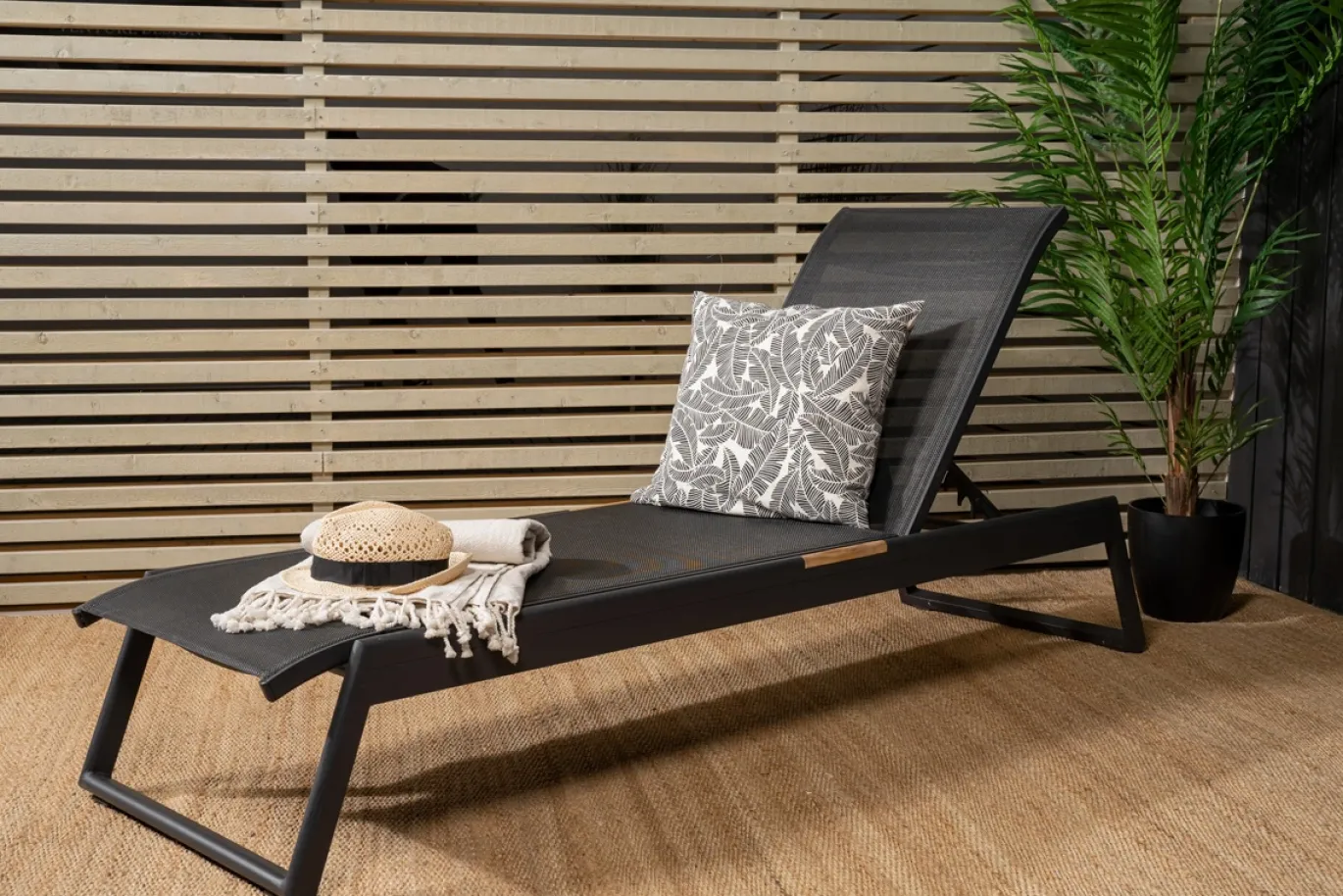 Fjôrd Lounge Ligbed Mexico Zwart
