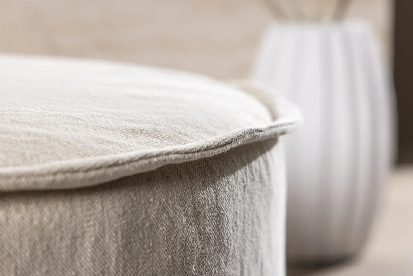 Fjôrd Ottoman Vindö Beige ø101cm