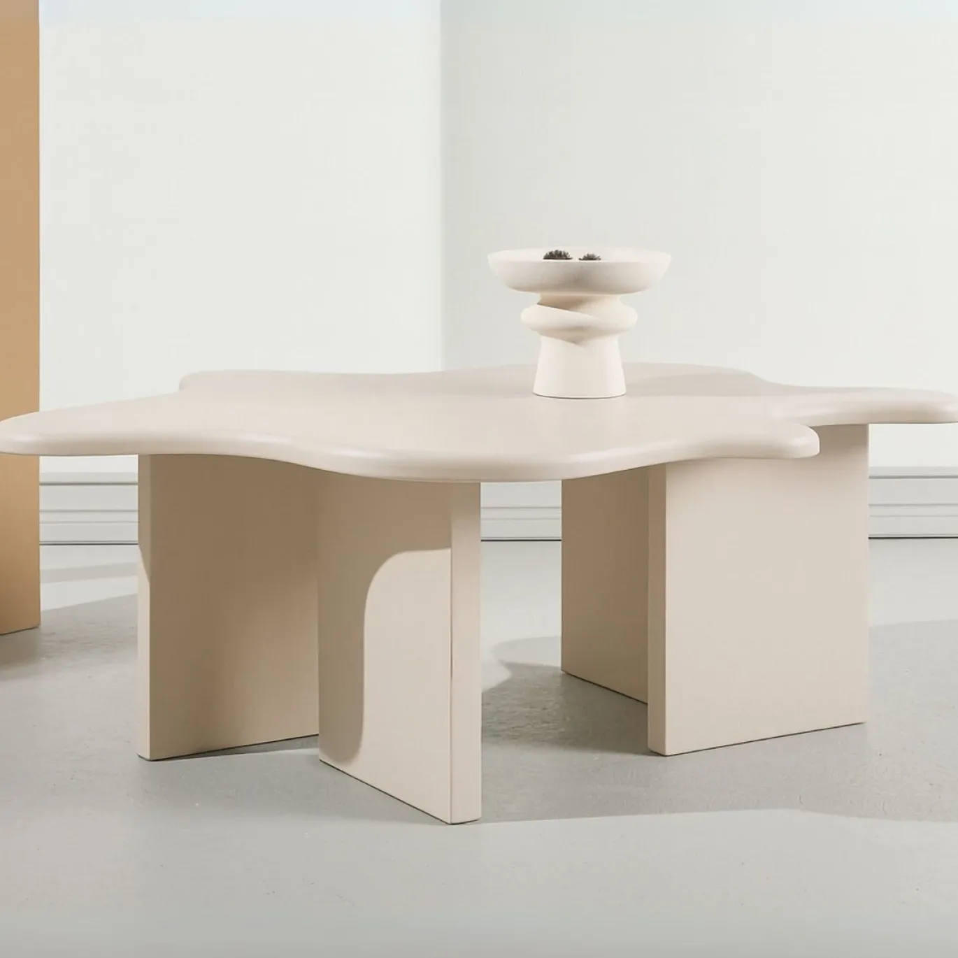 Fjôrd Salontafel Flower Beige 116x76cm