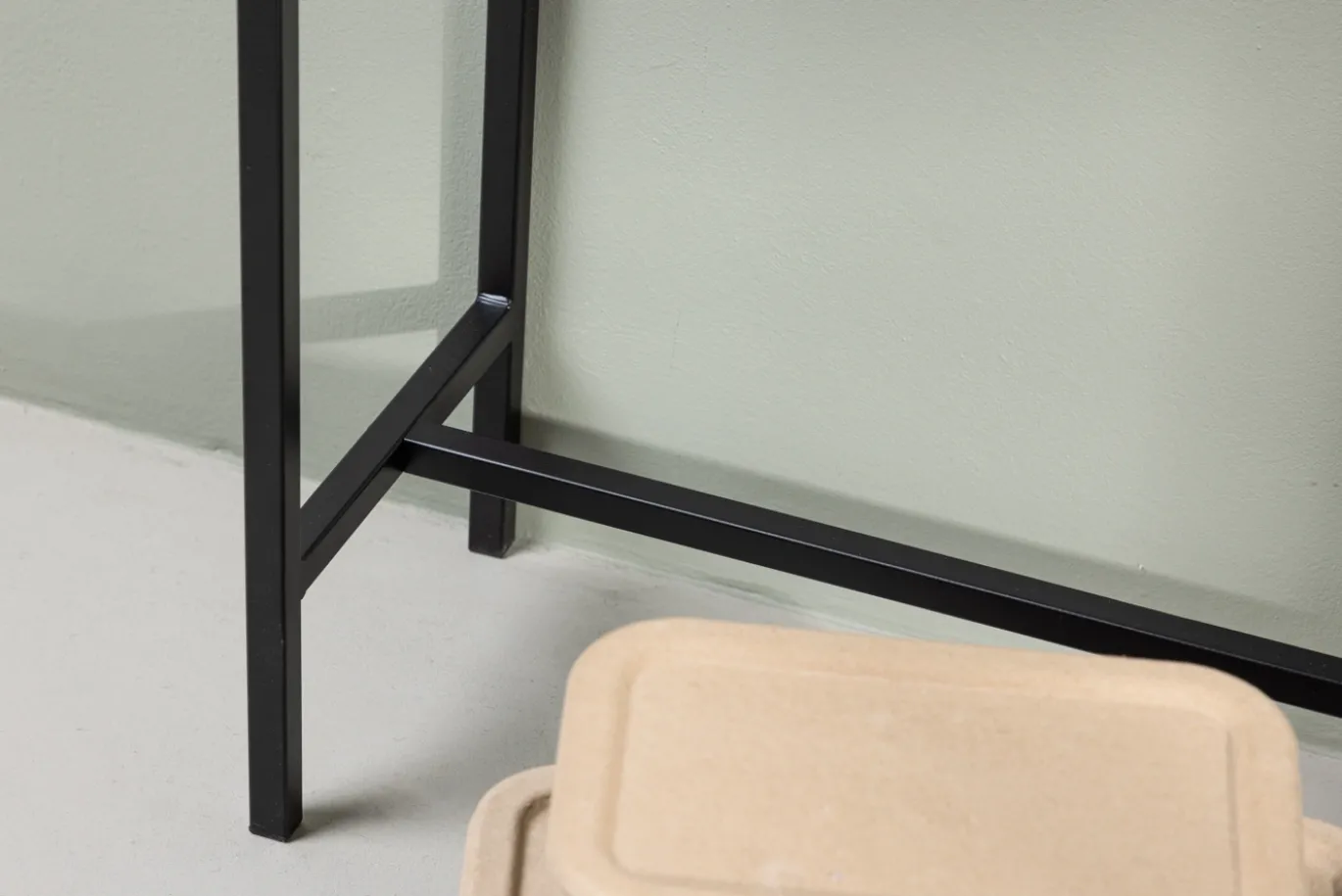 Fjôrd Sidetable Dipp Zwart Metaal/Glas