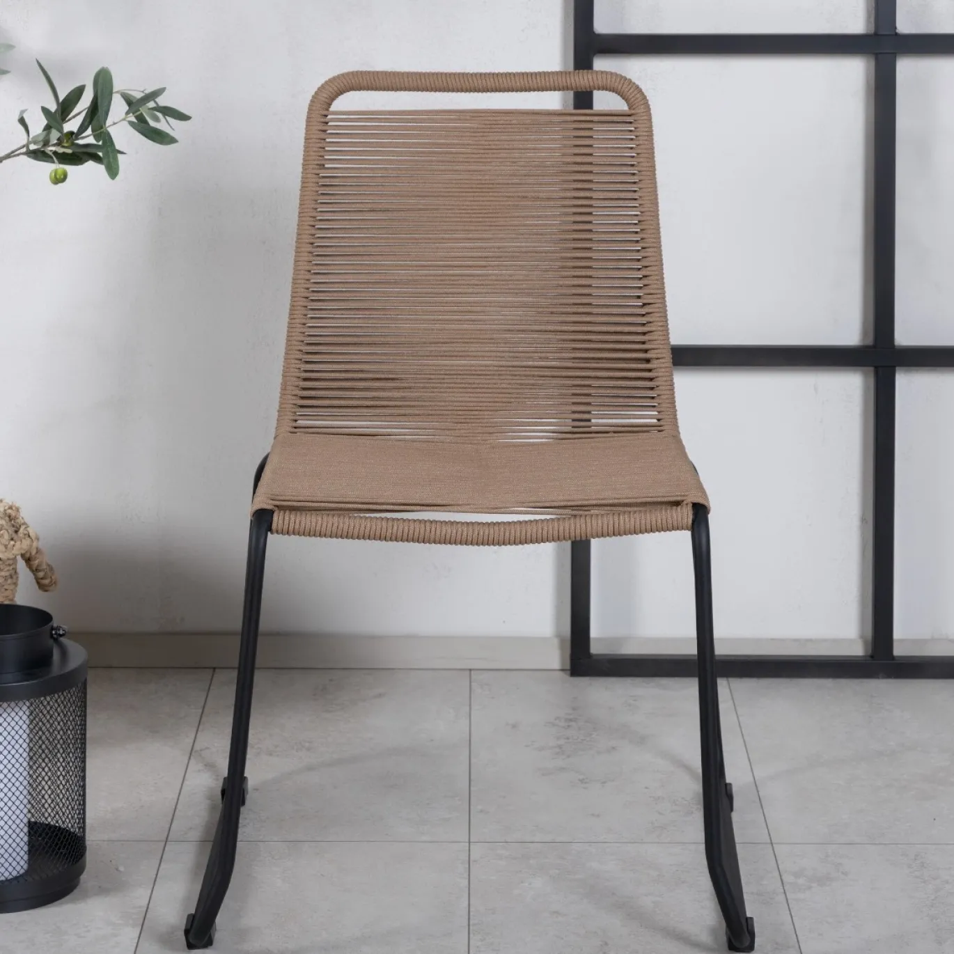 Fjôrd Tuinstoel Lindos Zwart Alu Latte Touw
