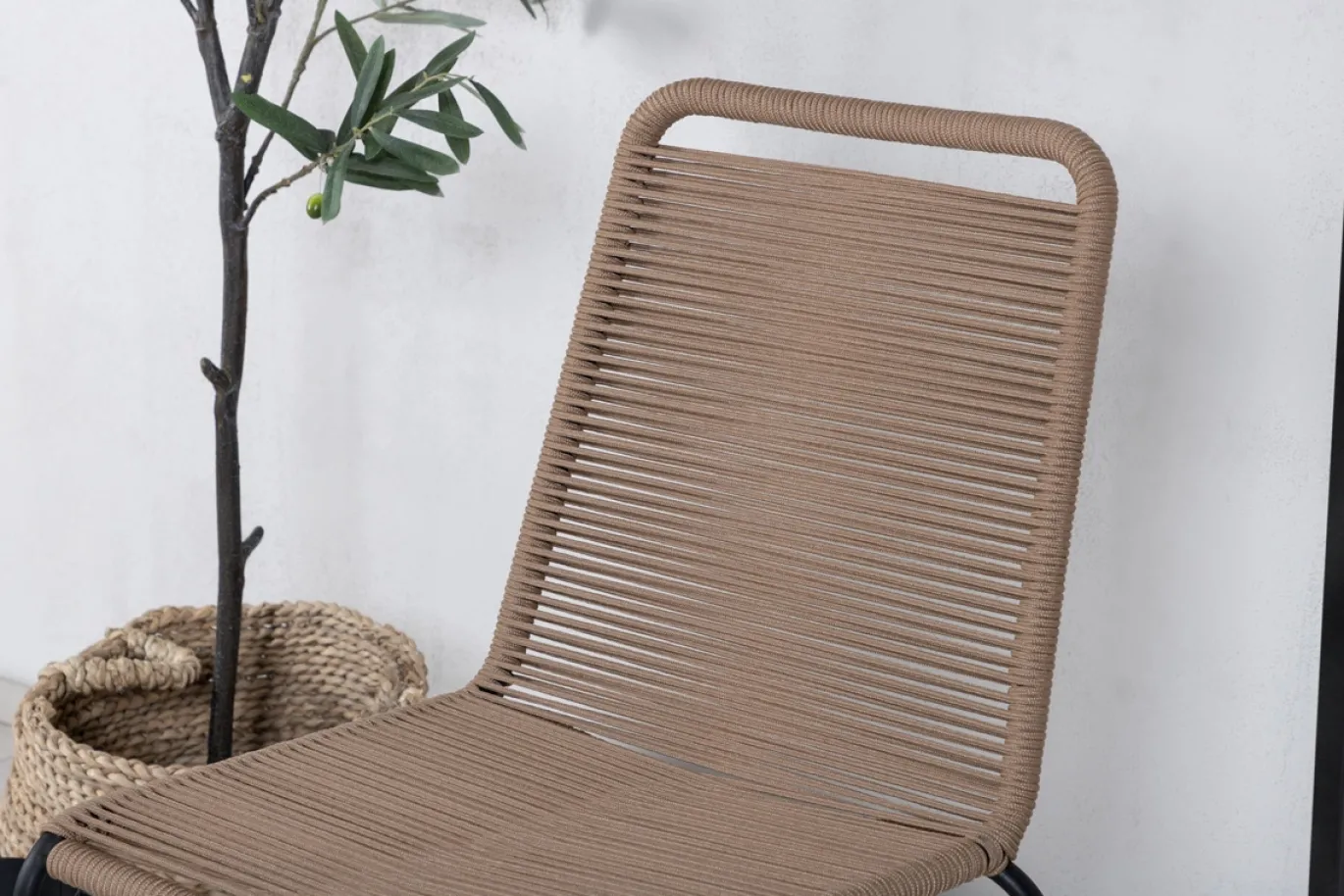Fjôrd Tuinstoel Lindos Zwart Alu Latte Touw