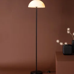 Fjôrd Vloerlamp Ferrand Zwart/Wit Glas