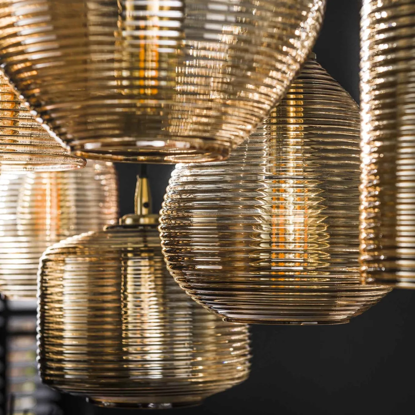 Hanglamp Stripe Horizontal 4+3-Lichts Glas Amber - Giga Meubel