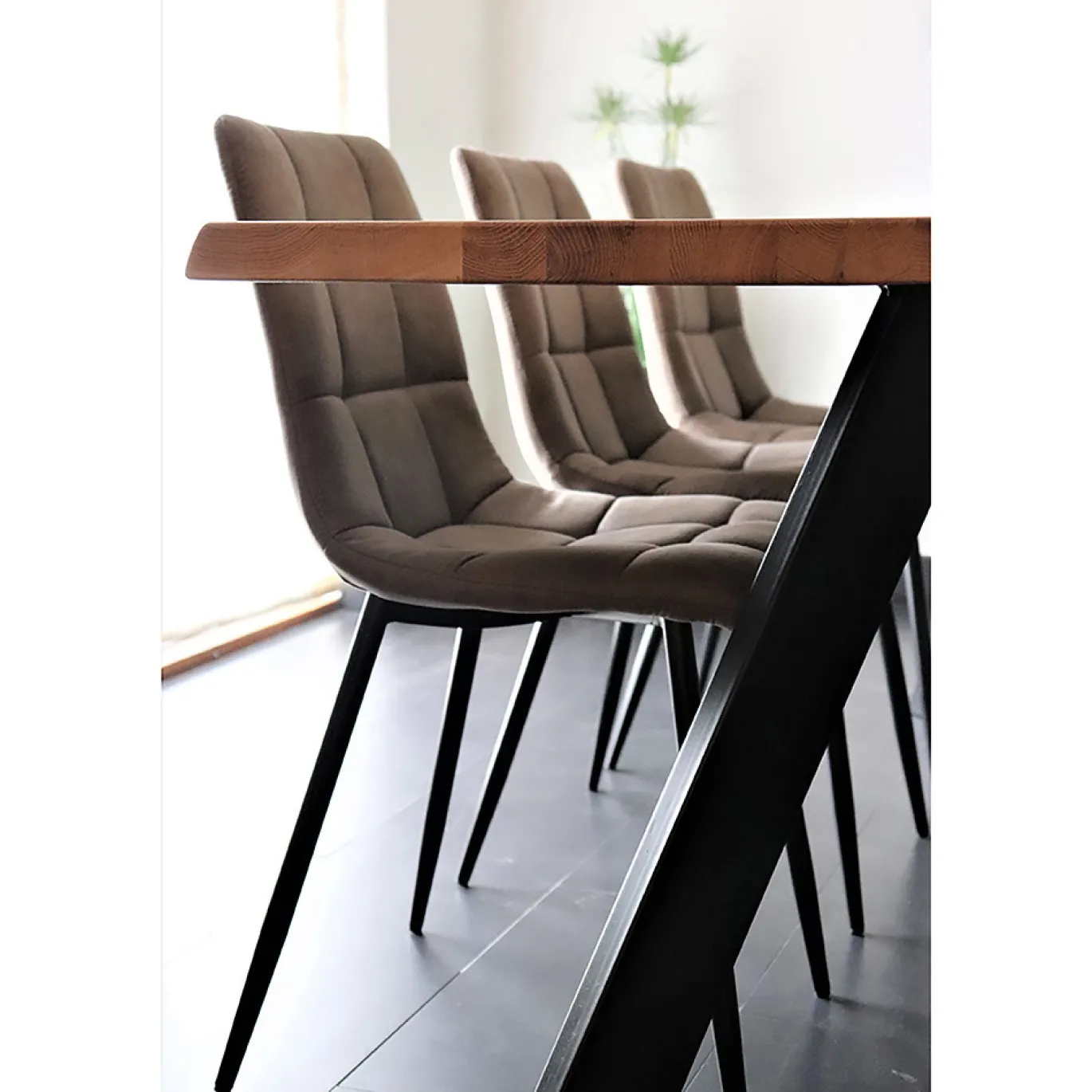 House Nordic Eetkamerstoel Middelfart Lichtbruin