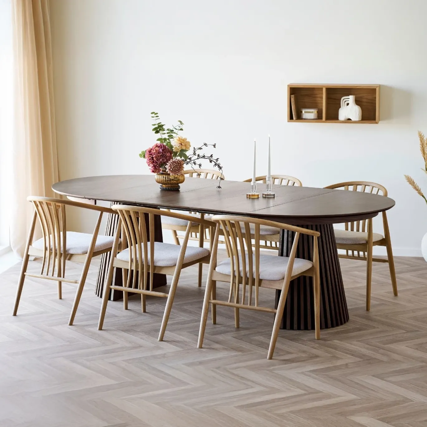 House Nordic Eettafel Osaka Smoked Uitschuifbaar 120-240cm