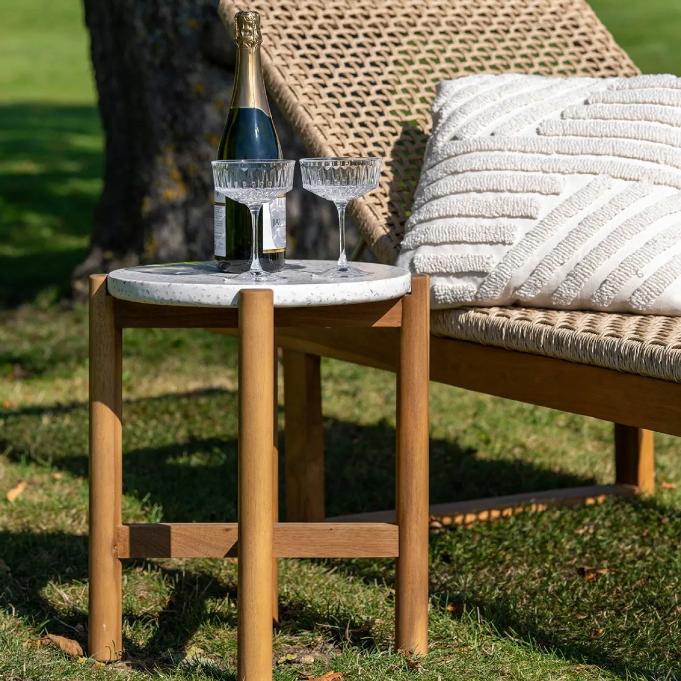 House Nordic Sidetable Terracina Acacia Naturel/Wit Ø37cm