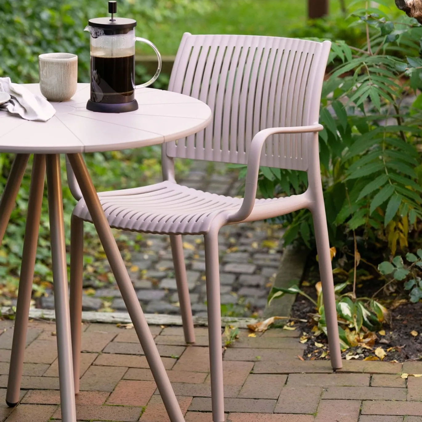 House Nordic Tuinstoel Manzano Taupe
